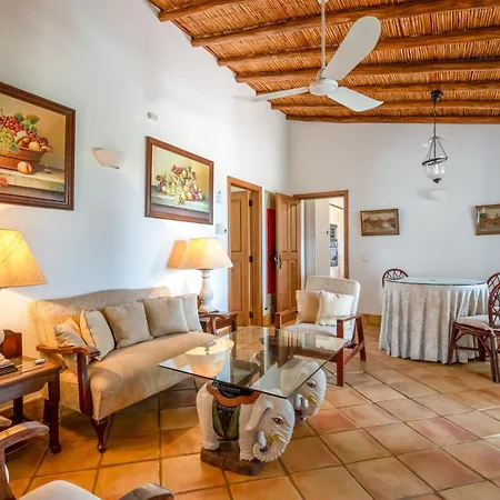 Hébergement de vacances Salicos House By Lovelystay *