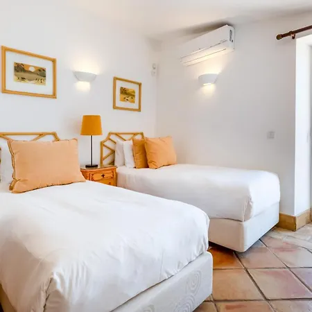 Salicos House By Lovelystay Hébergement de vacances *